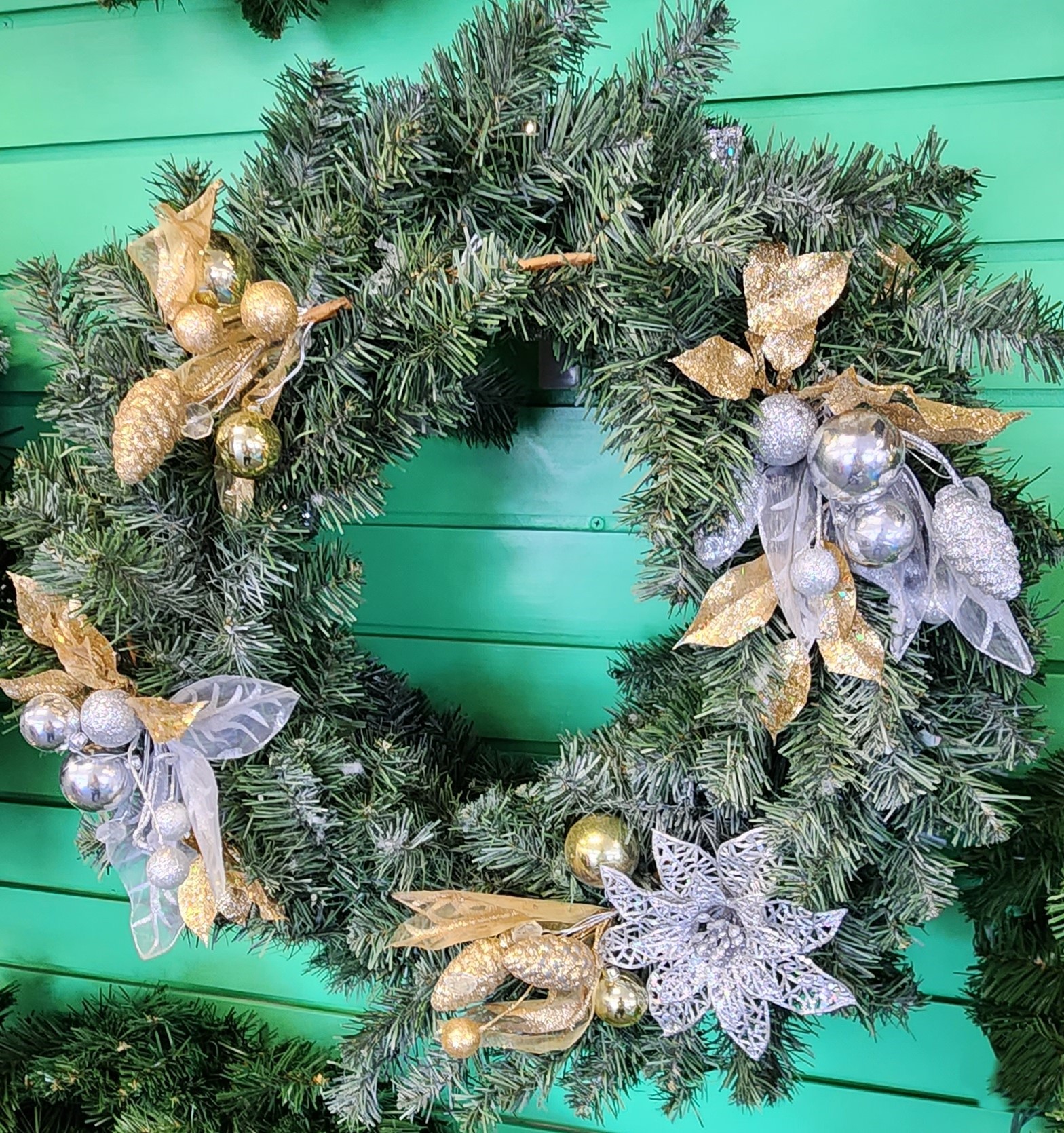 Wreath with Pics